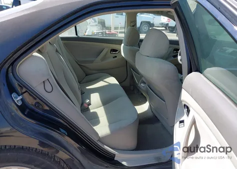 2007 Toyota Camry Ce z USA, uszkodzony, nr VIN 4T1BE46K57U061868